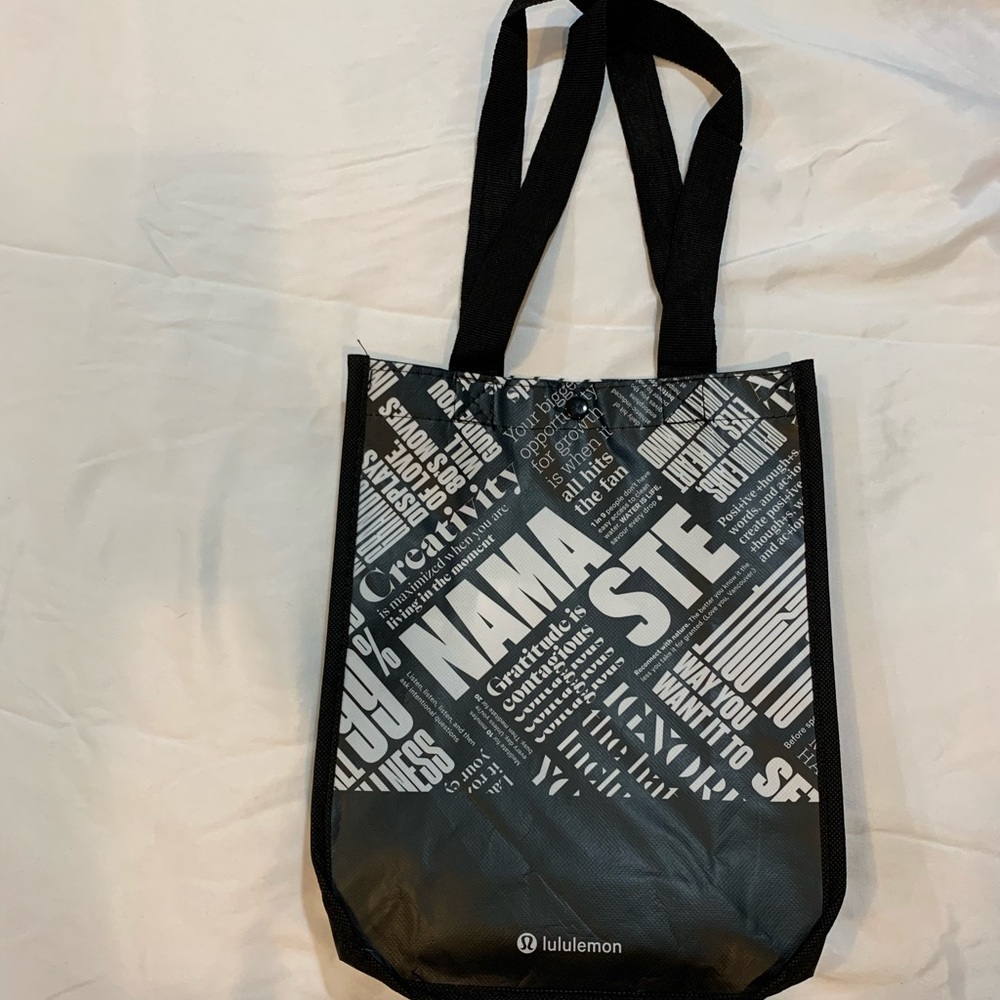 Lululemon bag